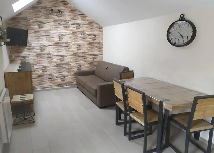 Avec Jardin Proche Du Mont Saint Michel *