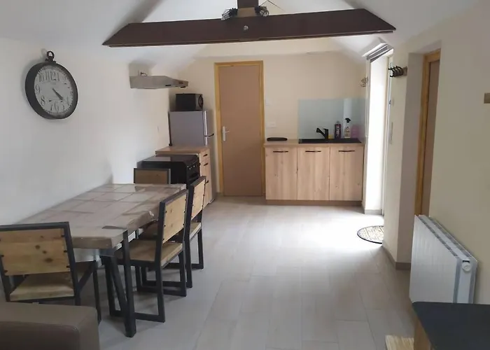 Avec Jardin Proche Du Mont Saint Michel Alpehytte Pontorson