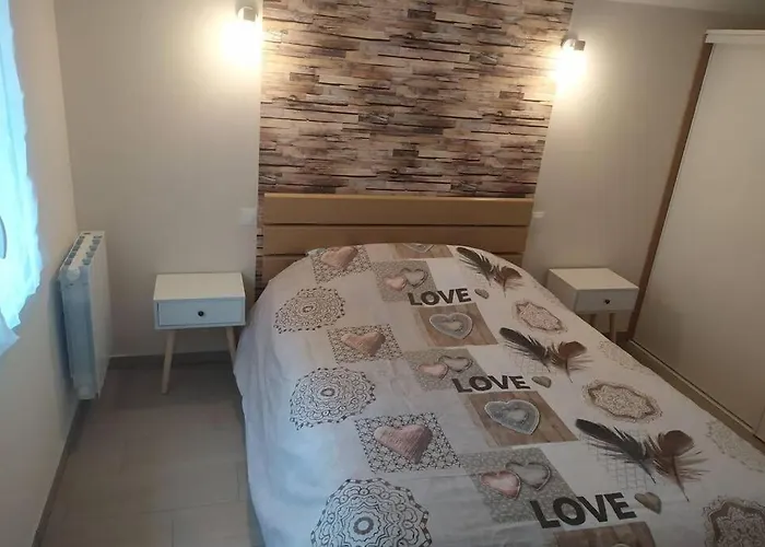 Alpehytte Avec Jardin Proche Du Mont Saint Michel