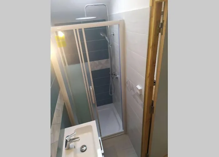 Avec Jardin Proche Du Mont Saint Michel * Pontorson